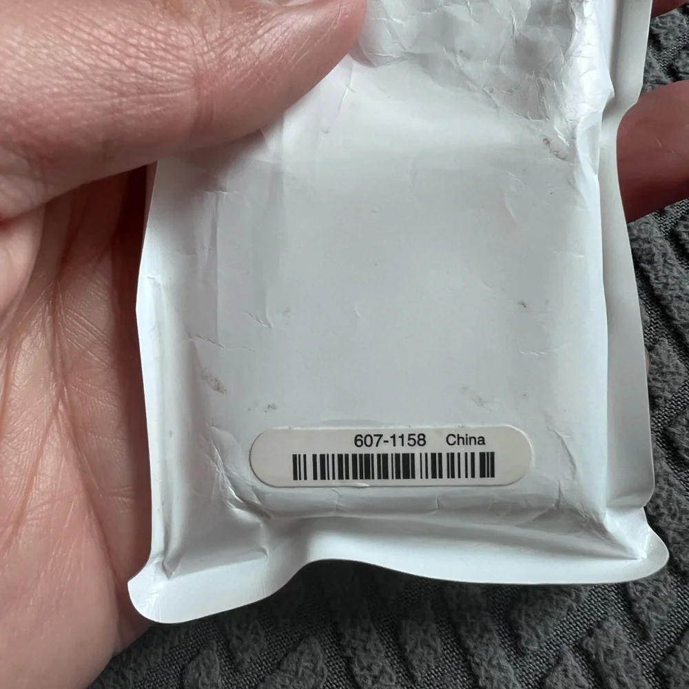 Apple DVI to VGA Display Adapter